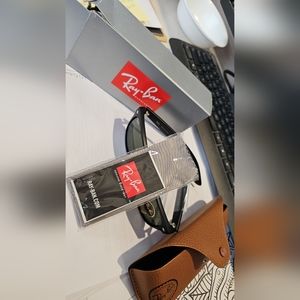 Brand new ray ban sunglasses